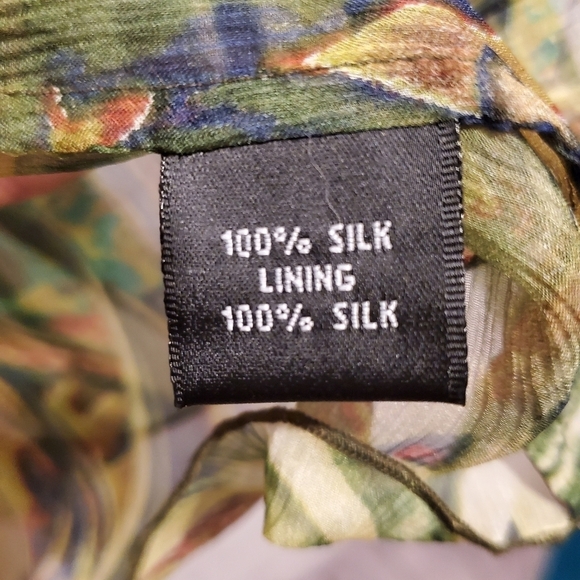 Ellen Tracy Silk Tropical Blouse - Picture 7 of 8